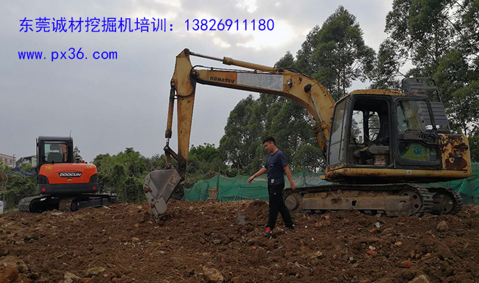 东莞万江挖掘机培训