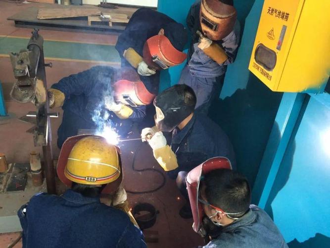 惠州龙丰周围有学焊工的地方吗？