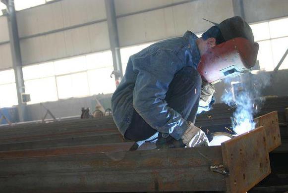 东莞焊工培训班，塘厦焊工培训机构，焊工证在哪里考？