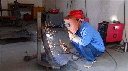 东莞焊工专业培训机构，横沥二保焊考证多少钱