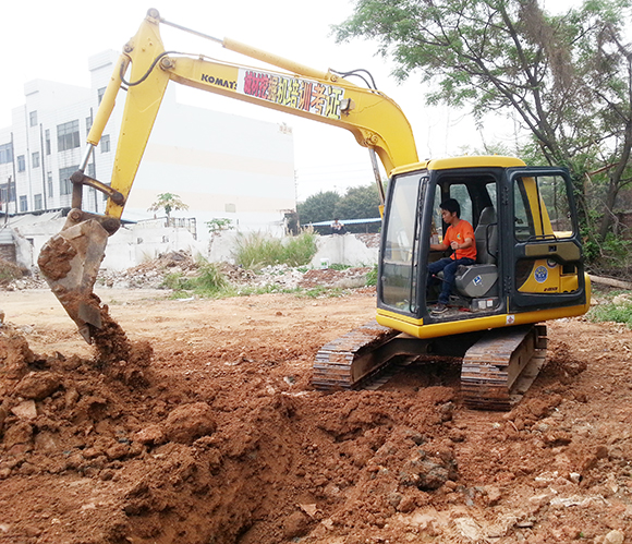 增城挖掘机培训挖掘机的基本操作步骤
