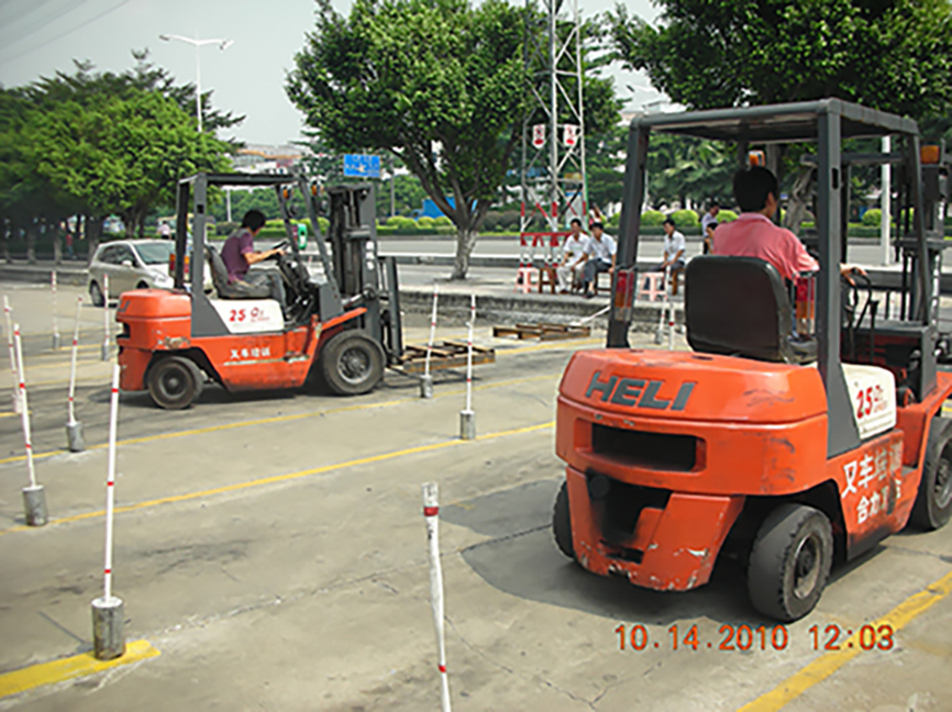东莞塘厦叉车培训叉车驾驶员的职业发展路径是怎么样的