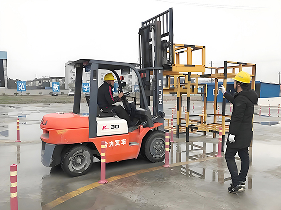 东莞东坑周边考叉车证需要多少费用？